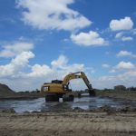 แบคโฮ komatsu pc200 ตักเลน